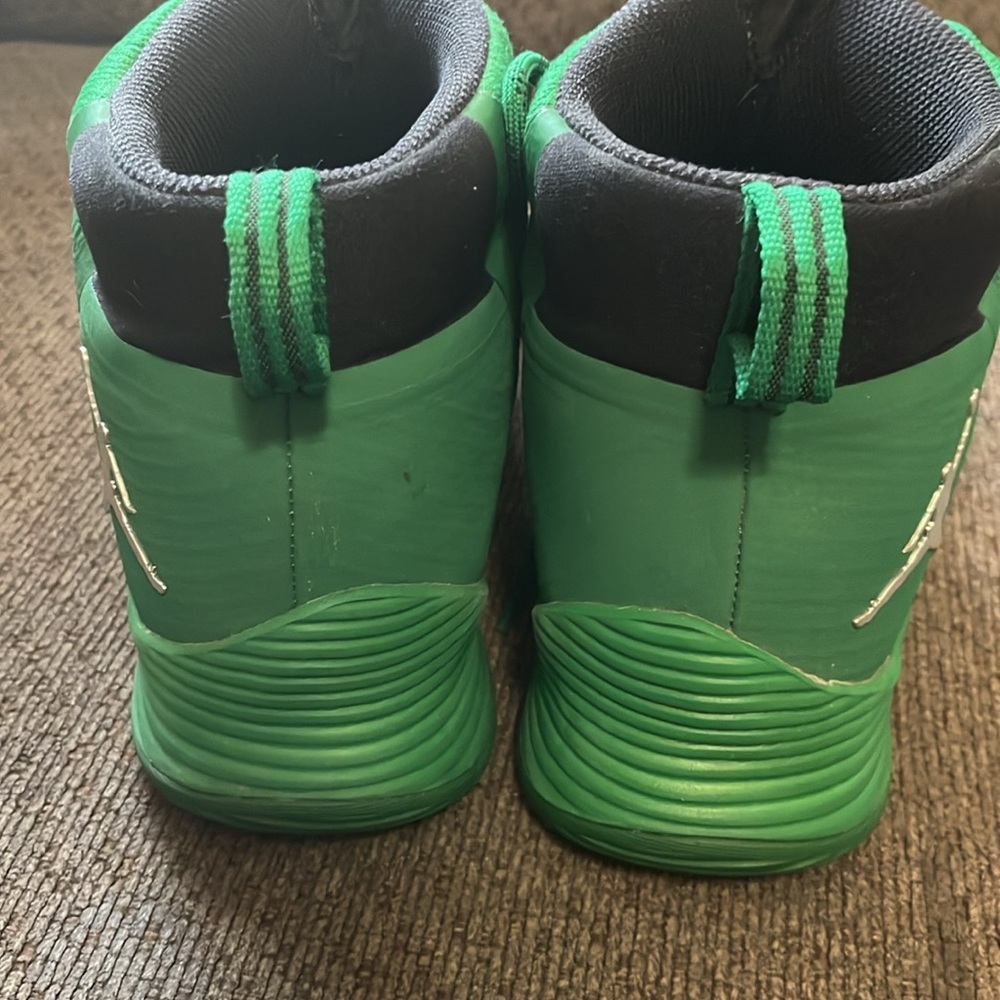 Jordan Ultra Fly 2s Pine Green - Picture 3 of 4